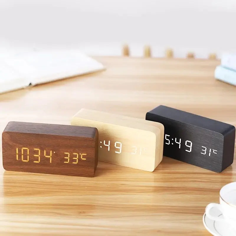 SUENTA Digitaler Holzwecker Mit LED Anzeige Modernes Design
