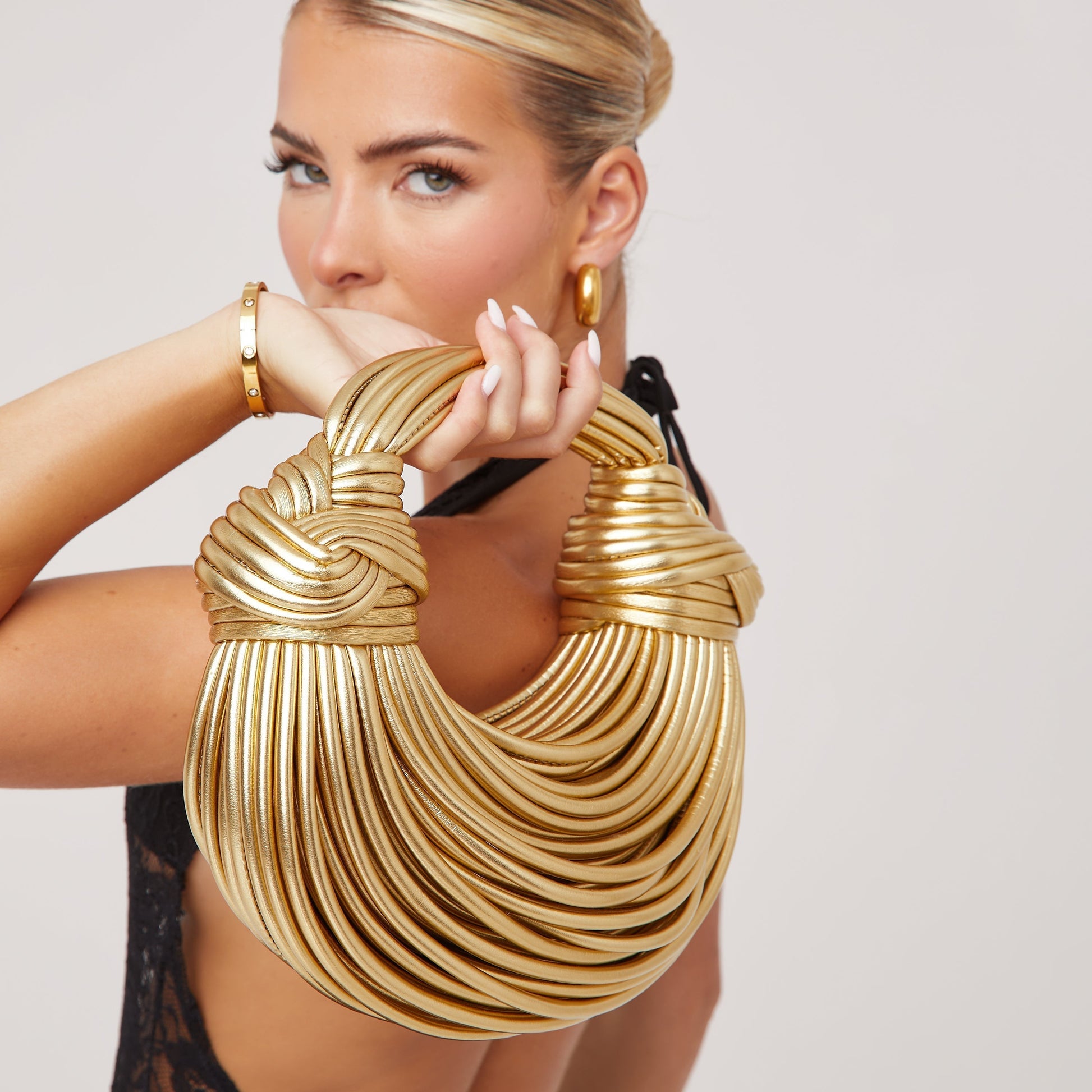 SUENTA Damen Statement-Tasche Elegantes Knotendetails Design