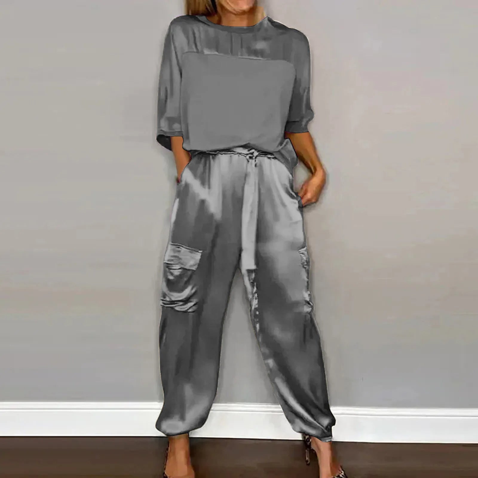 SUENTA Damen Satin Zweiteiler – Elegantes Set mit Halbärmeliger Atmungsaktiver Bluse Grau