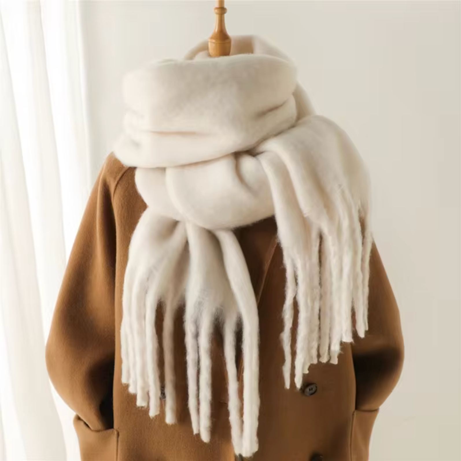 SUENTA Kaschmir-Winter-Schal cashmere-ähnlichem Stoff Lange Fransen Weiß Einheitsgröße
