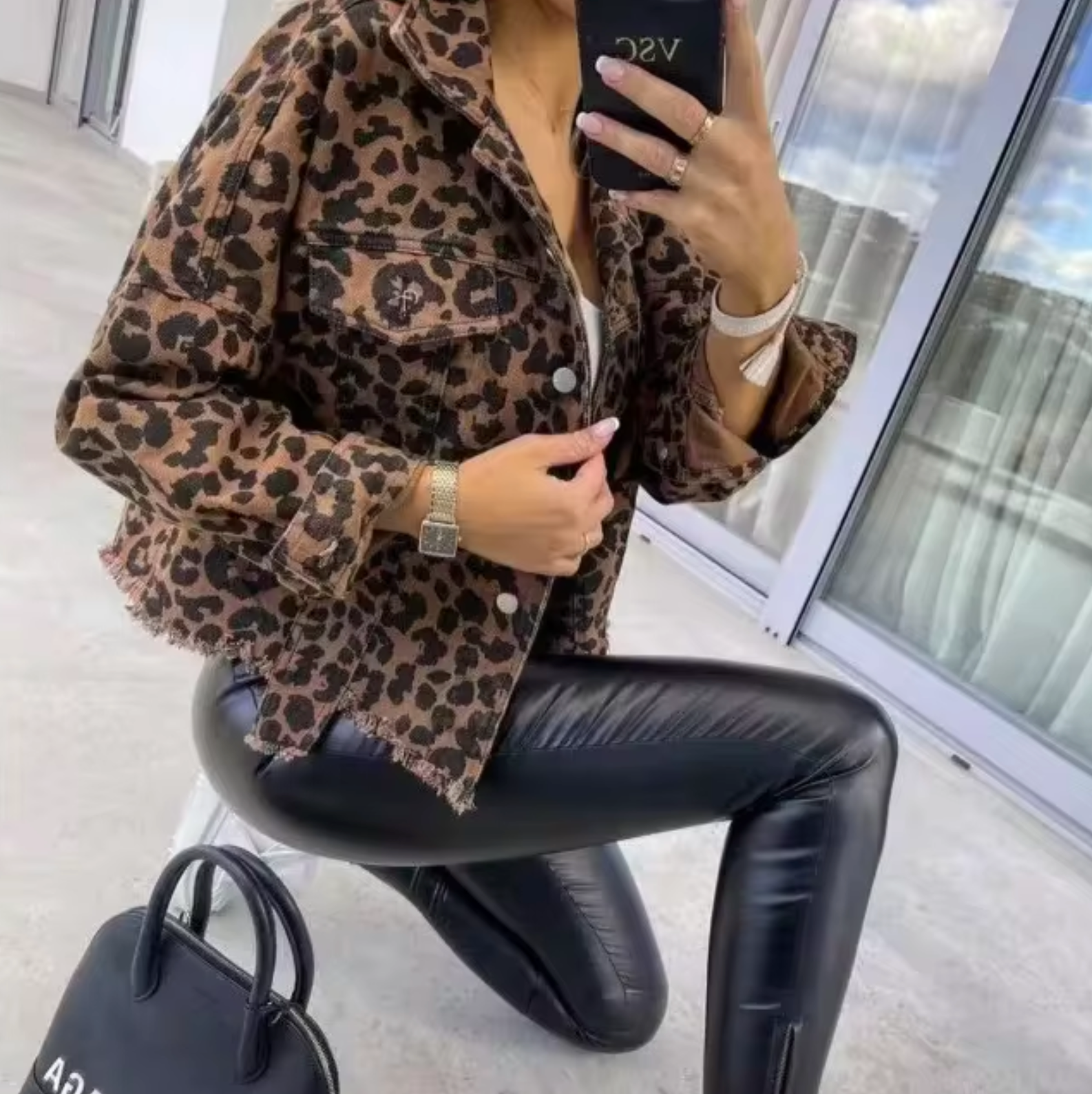 SUENTA Damen Leopardenmuster Jeansjacke Stilvoll Alltagsoutfit