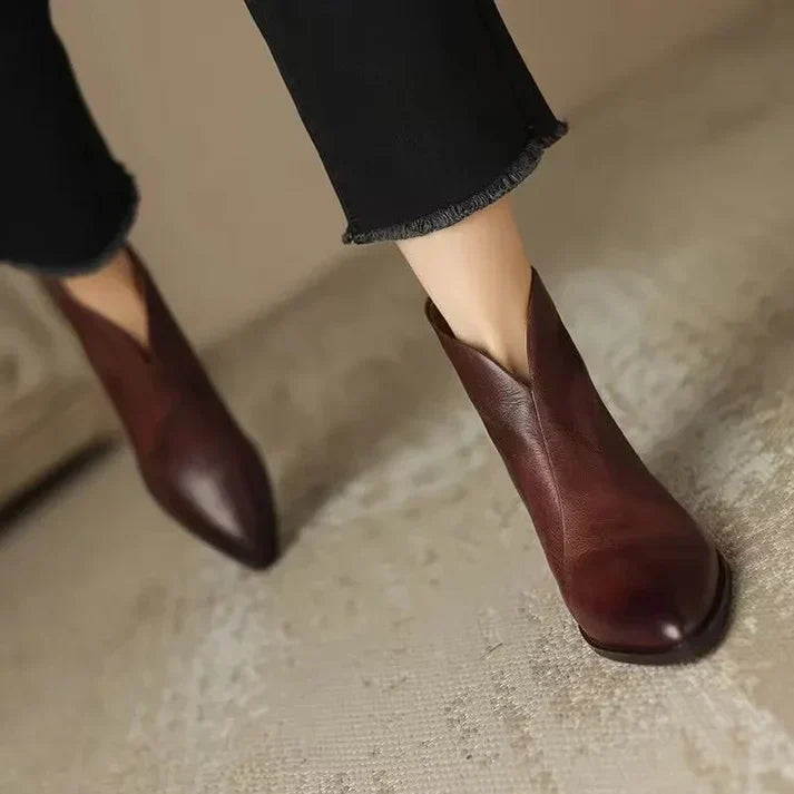 SUENTA Jorjo Damen Stiefeletten - Spitz, Leder mit Reißverschluss