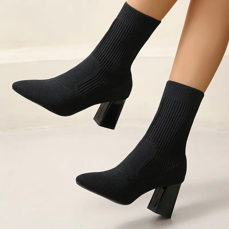 SUENTA Flaming Damen Stiefelette - Zeitlos Elegantes Design