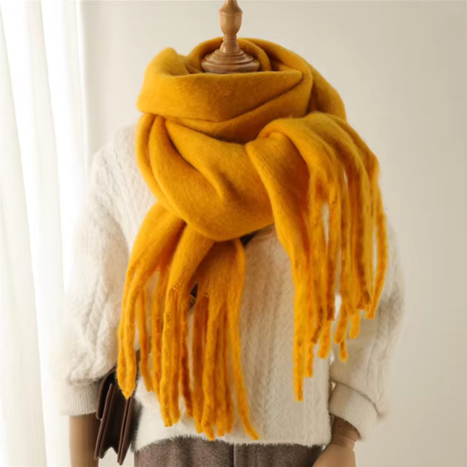 SUENTA Kaschmir-Winter-Schal cashmere-ähnlichem Stoff Lange Fransen Senfgelb Einheitsgröße