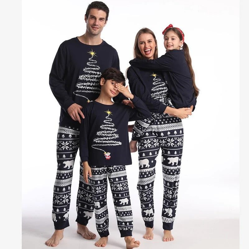 Chrismi - Familienmode Passendes Pyjama-Set für Weihnachten