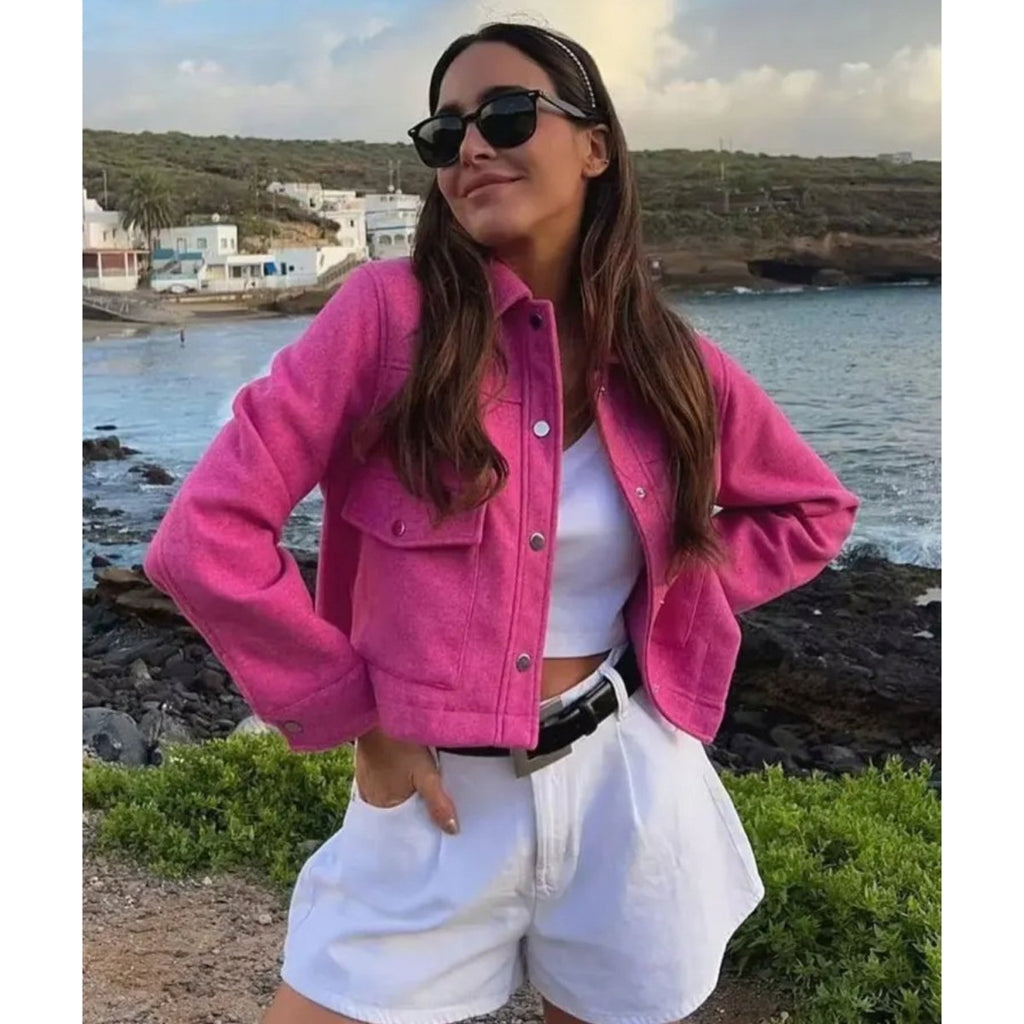 SUENTA Inspire | Schicke Übergangsjacke für Damen – Kurze Jacke mit Knöpfen und Taschen für den Alltag