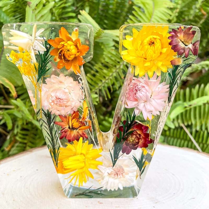 SUENTA Buchstaben-Harzlampe getrockneten Blumen Buchstabendesign V