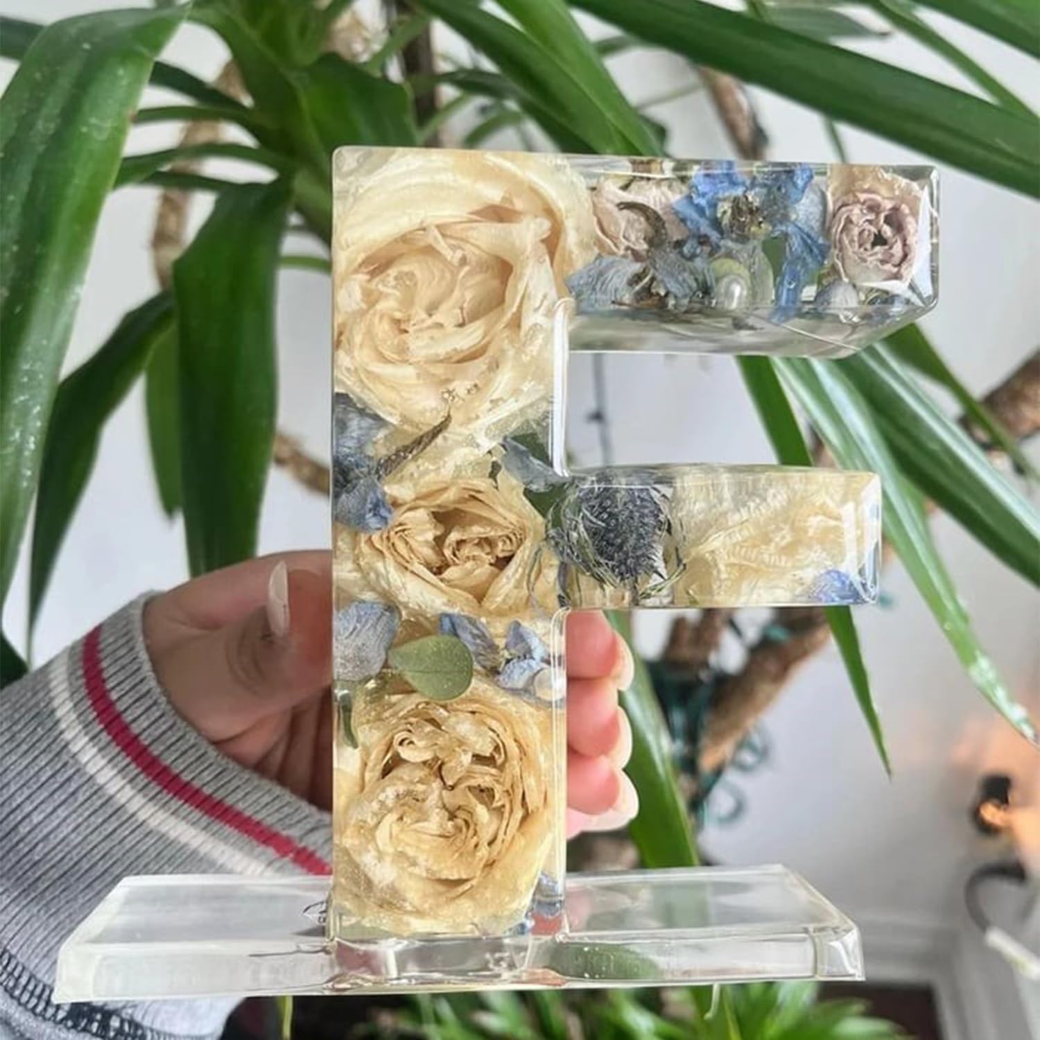 SUENTA Buchstaben-Harzlampe getrockneten Blumen Buchstabendesign F
