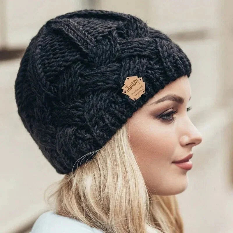 SUENTA Weiche und Modische Strickmütze Gestrickte Mütze Wärme Stil Schwarz Freie Größe