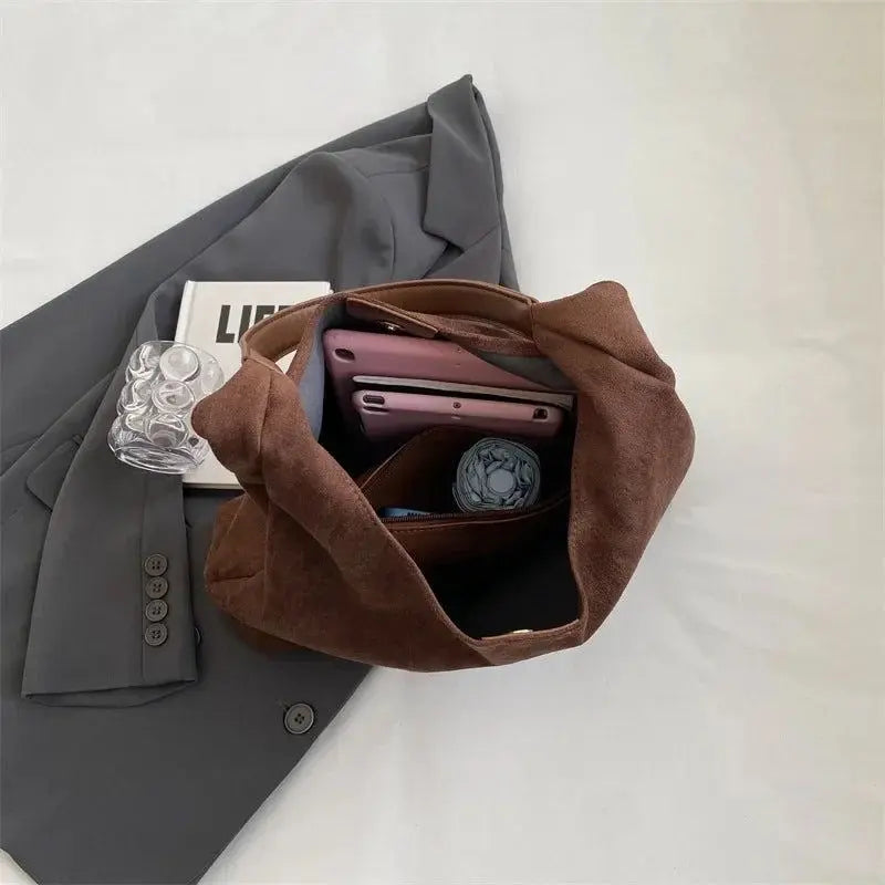 SUENTA Chloé | Damen-Schultertasche – Weiches Wildleder, luxuriöse Textur & Bohème-Eleganz