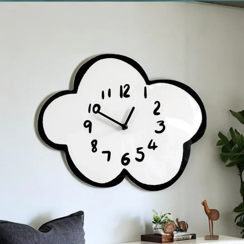 SUENTA Wanduhr Wolkenform Cartoon Stil Leises Uhrwerk Kinderzimmer