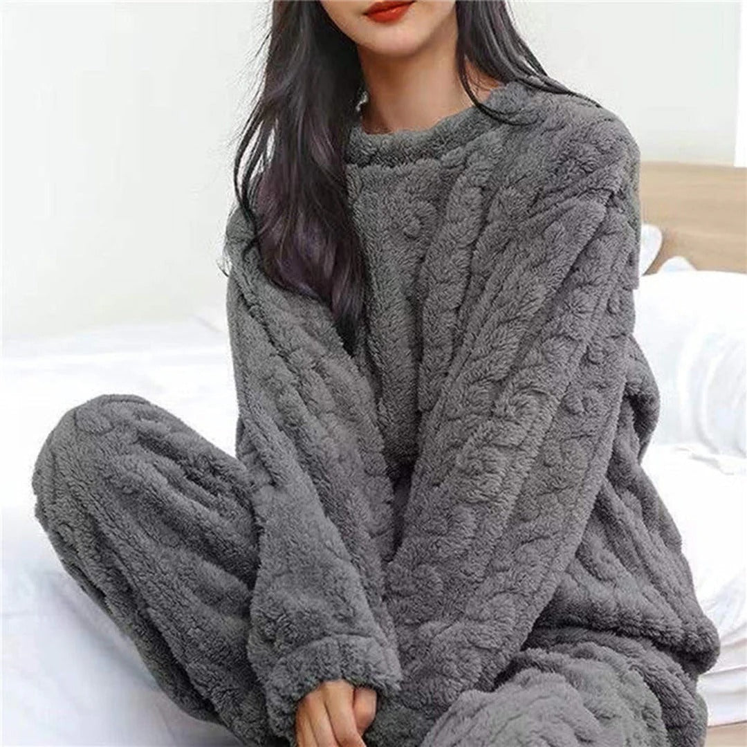 SUENTA Damen-Pyjama-Set Flauschiger Strick Bequeme Passform Zopfmuster Bodenlang Schwarz