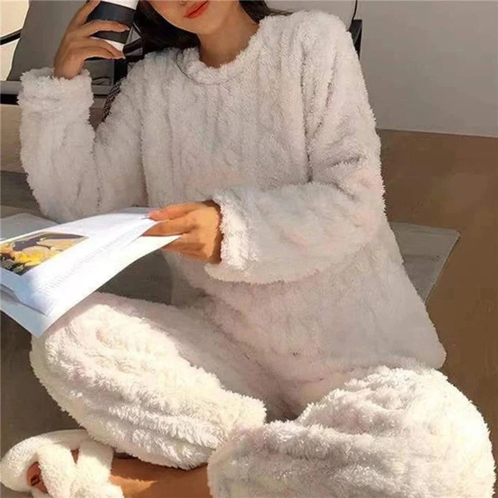 SUENTA Damen-Pyjama-Set Flauschiger Strick Bequeme Passform Zopfmuster Bodenlang Weiß