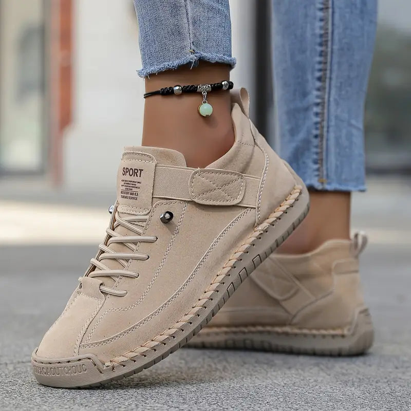 SUENTA Soris | Damen Sneaker – Breite Zehenbox, Seitliche Elastikeinsätze & Leichte Struktur Beige