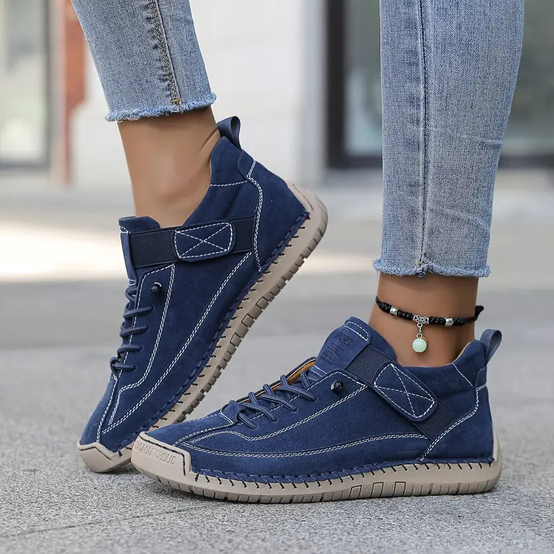 SUENTA Soris | Damen Sneaker – Breite Zehenbox, Seitliche Elastikeinsätze & Leichte Struktur Blau