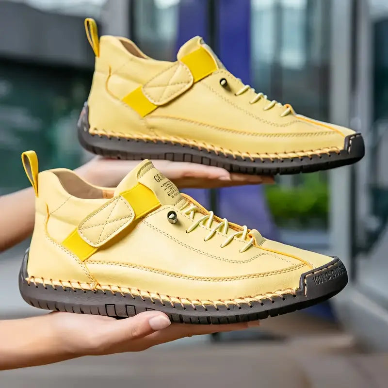 SUENTA Soris | Damen Sneaker – Breite Zehenbox, Seitliche Elastikeinsätze & Leichte Struktur Gelb