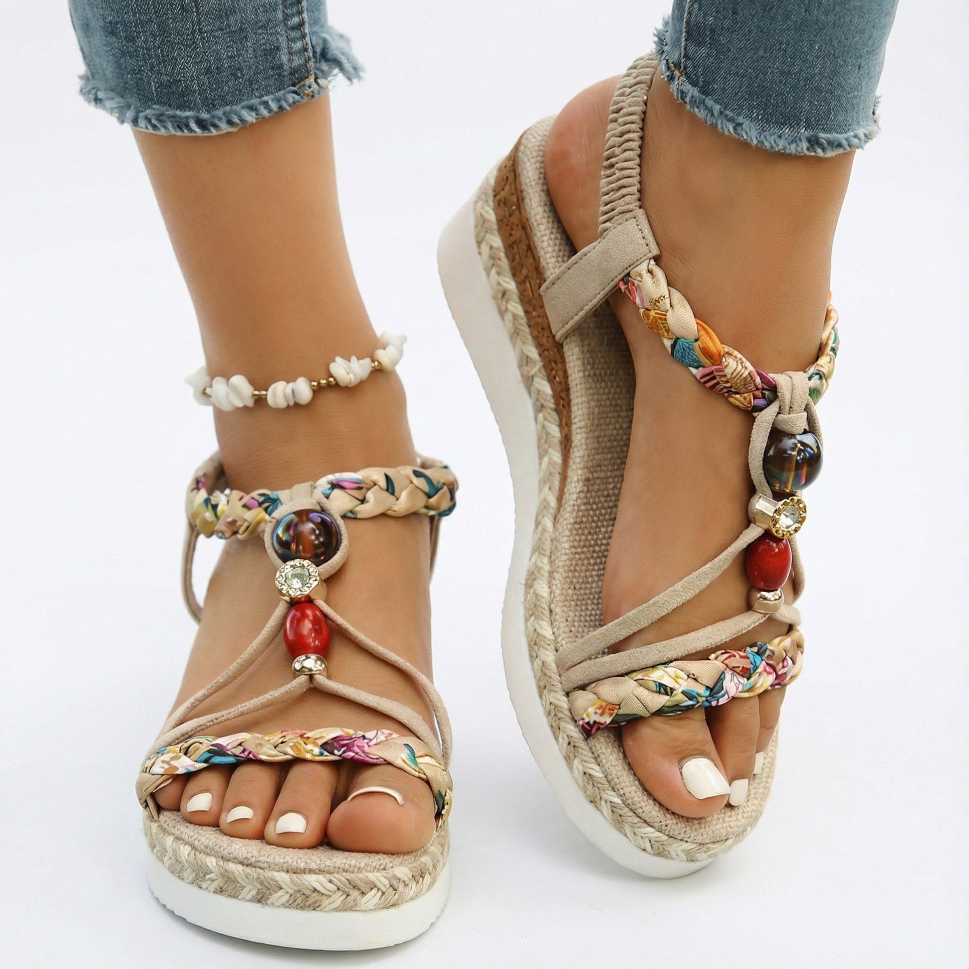 SUENTA Damen Slip-On Sandalen – Geflochtene Riemen & Moderne Plateausohle Beige