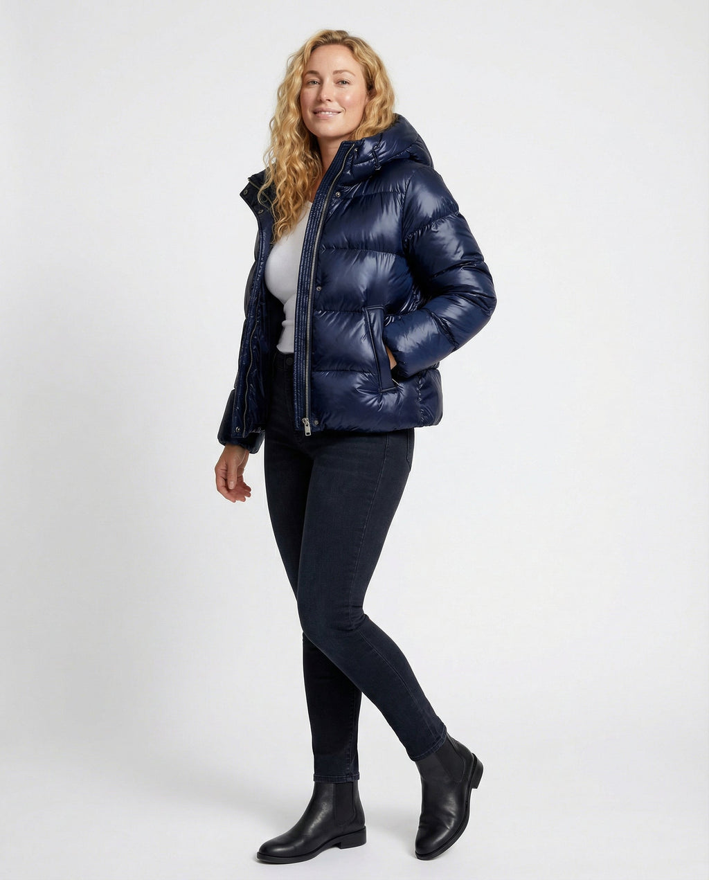 SUENTA Damen Kurze Steppjacke Mit Kapuze Glanz-Optik Hoher Stehkragen