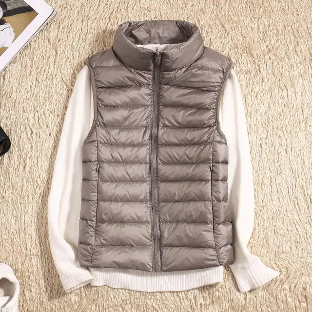 SUENTA Damenweste Nylon Taillierte Passform Hoher Kragen Ganztägigen Komfort Khaki