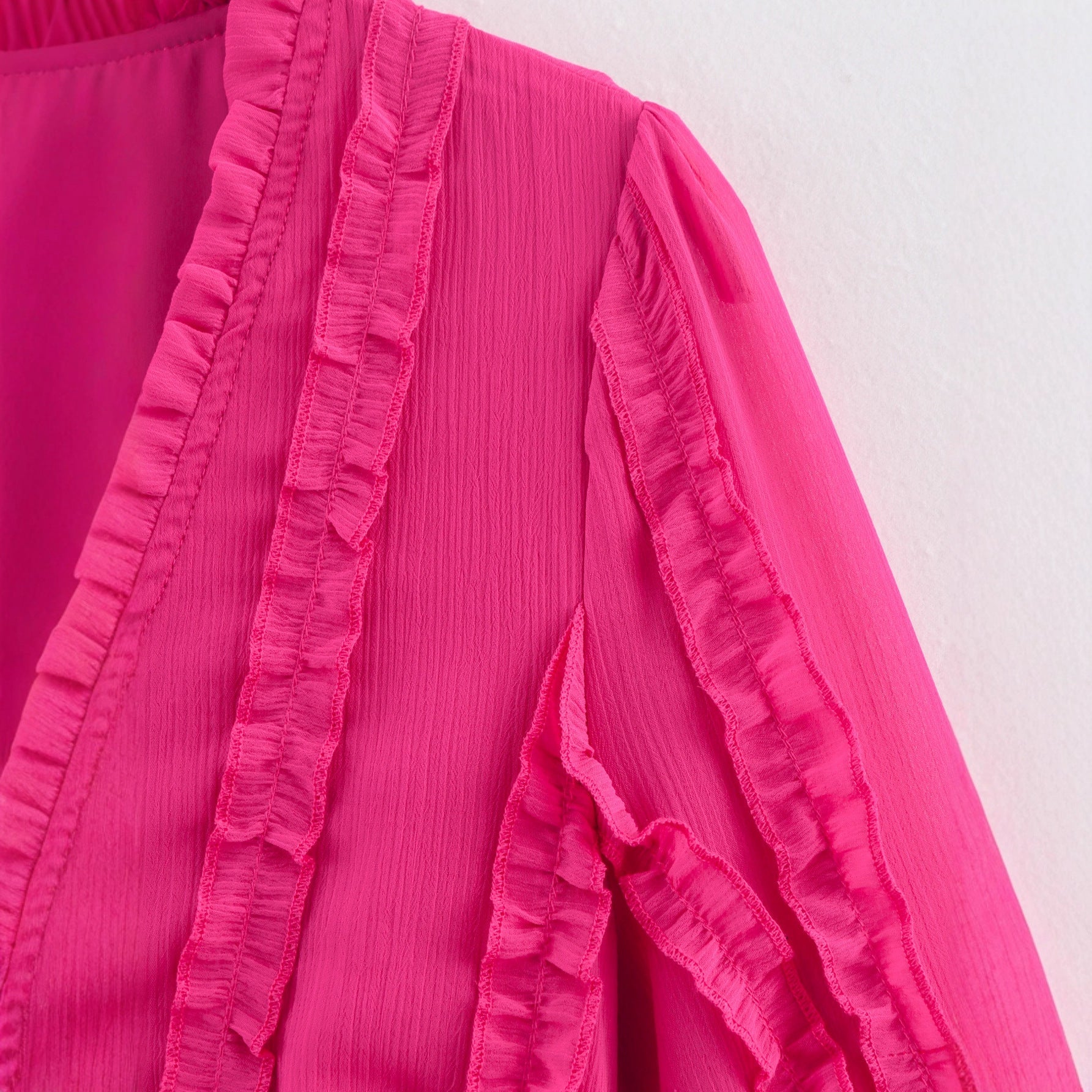SUENTA Damen Zeitloses Maxikleid Mit Rüschendetails Und Taillengürtel Ärmeln