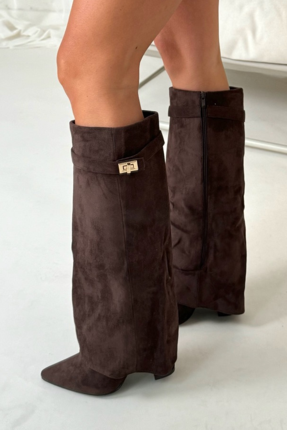 SUENTA Luxuriöse Stiefel Mit Überschlag Hohes Modell 8,5 cm Blockabsatz Leder Braun - Wildleder