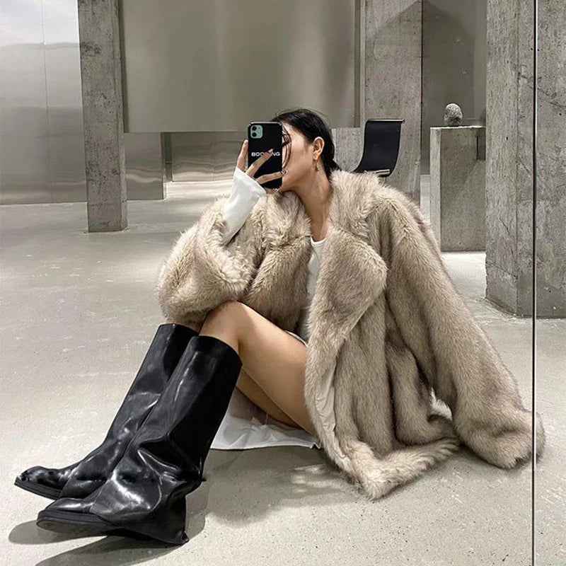 SUENTA Damen Pelzmantel Plüschpelzmode Luxuriösen Glamour Textur
