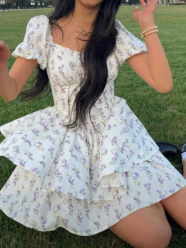 SUENTA Damen Französisches geblümtes, figurbetontes Minikleid mit Korsett und Puffärmeln
