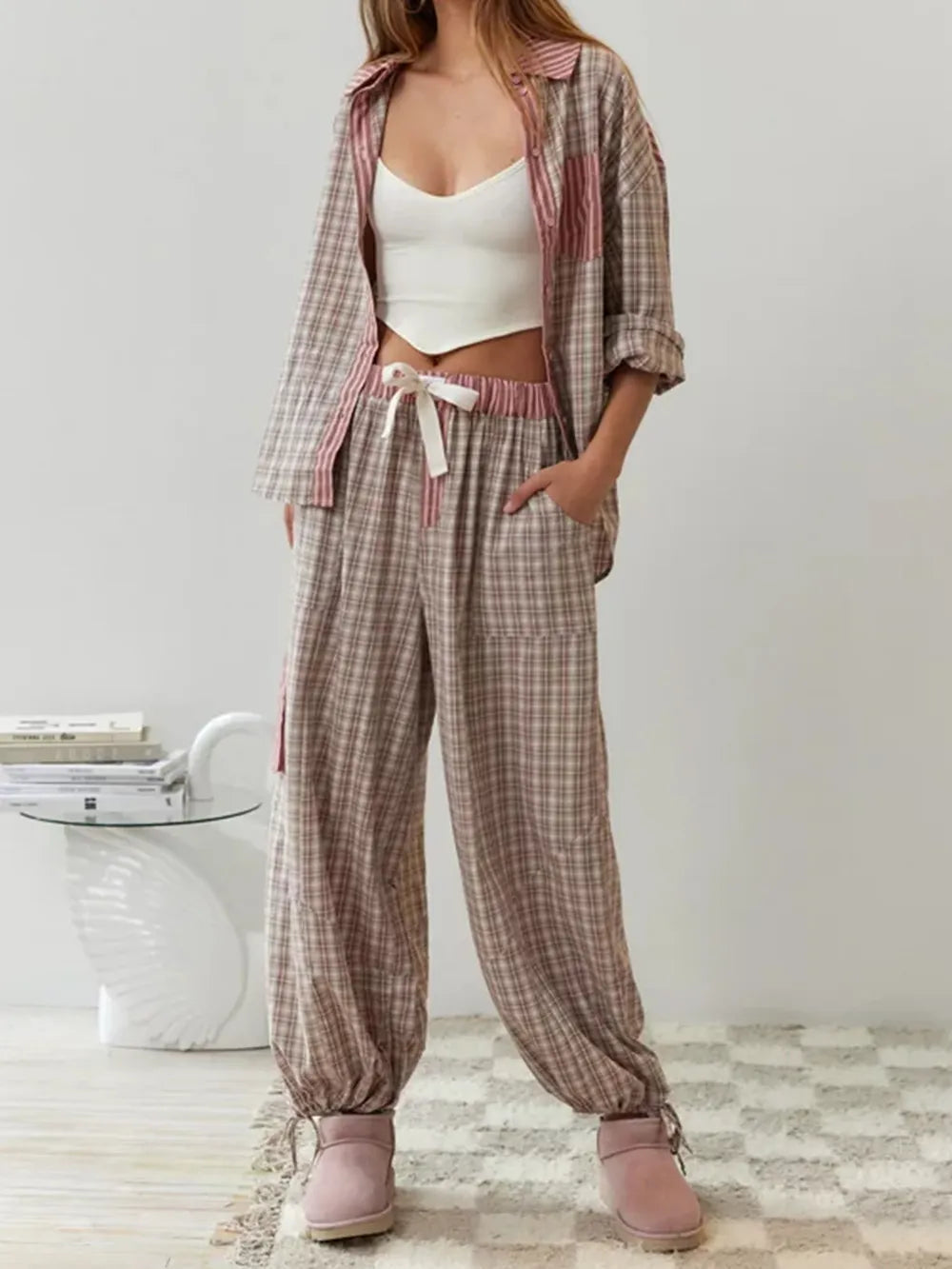 SUENTA Flōre | Damen Gestreiftes Pyjama-Set – Verspielte Details & Entspannte Silhouette