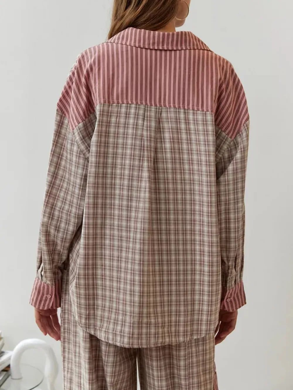 SUENTA Flōre | Damen Gestreiftes Pyjama-Set – Verspielte Details & Entspannte Silhouette