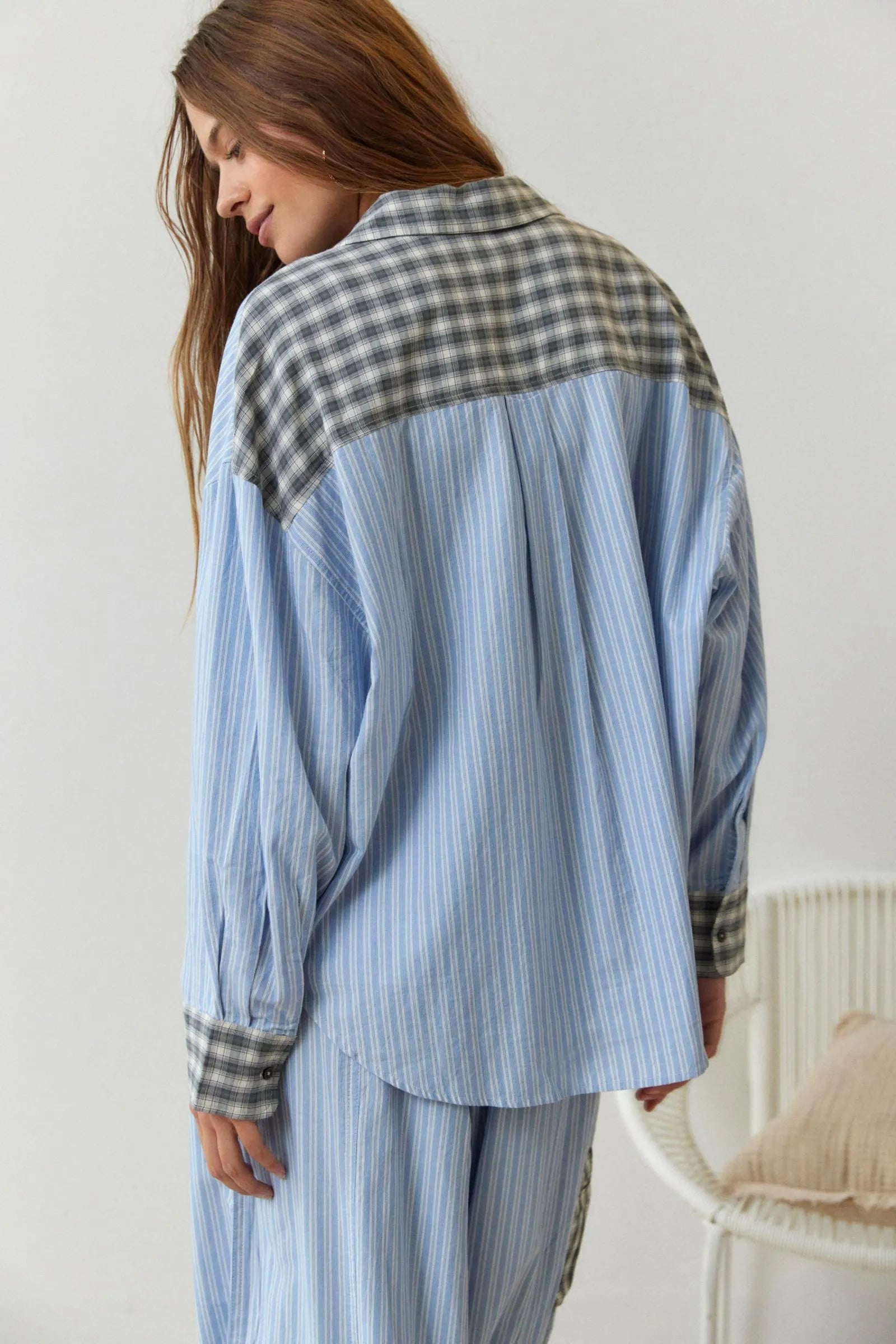 SUENTA Flōre | Damen Gestreiftes Pyjama-Set – Verspielte Details & Entspannte Silhouette