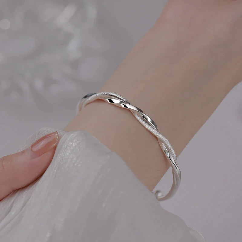SUENTA Damen Schöne geflochtene Silberarmband Stilvolles Silberarmband für Damen Default