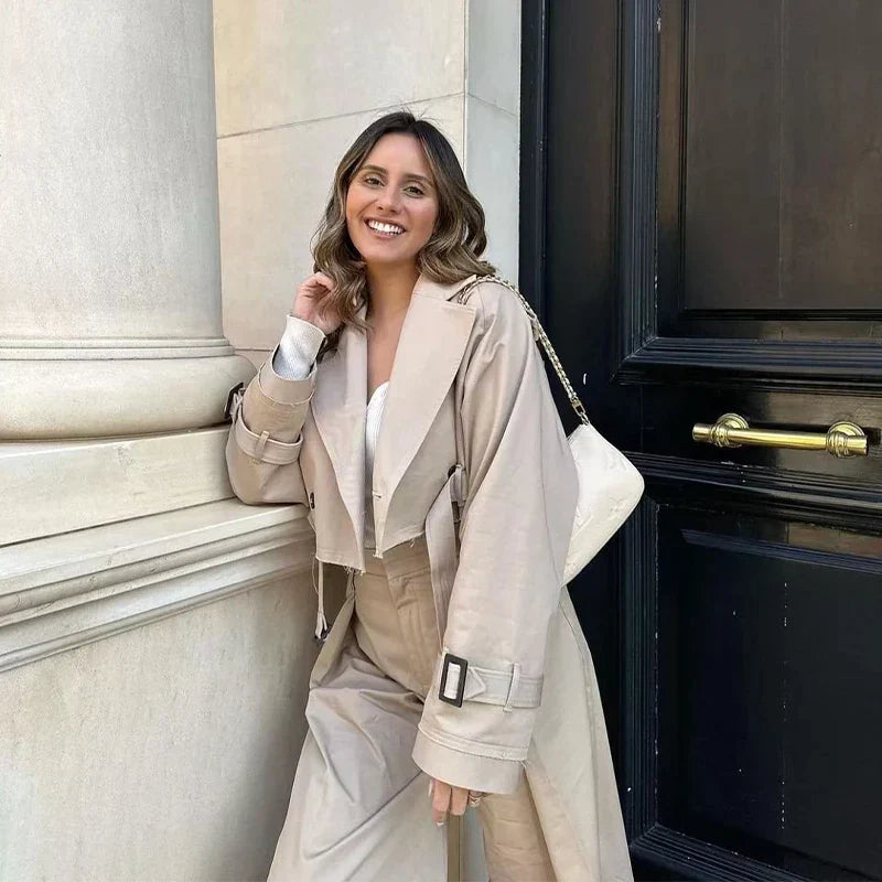 SUENTA Damen Kurzer Trenchcoat Stilvolle Eleganz Zeitlosem Stil