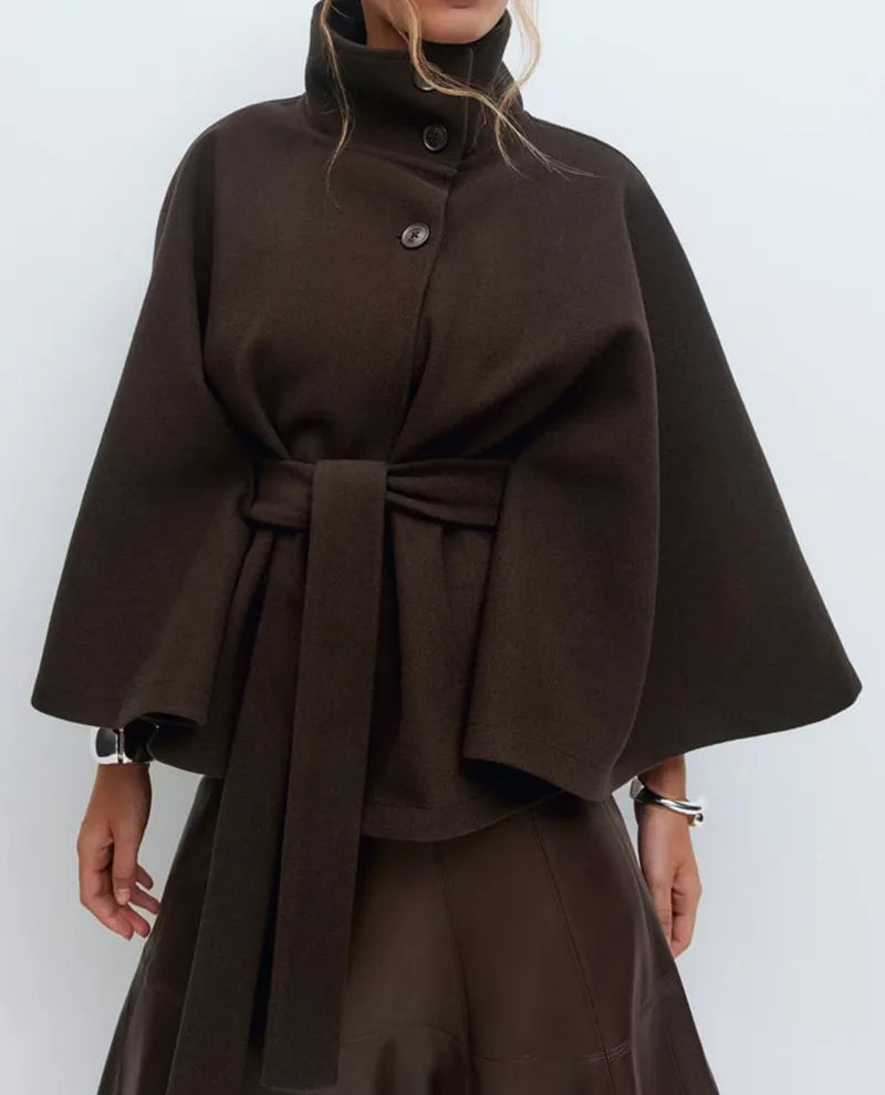SUENTA Damen Kurzer Damen-Cape-Mantel – Stehkragen, Taillengürtel, Cape-Ärmel Kaffee
