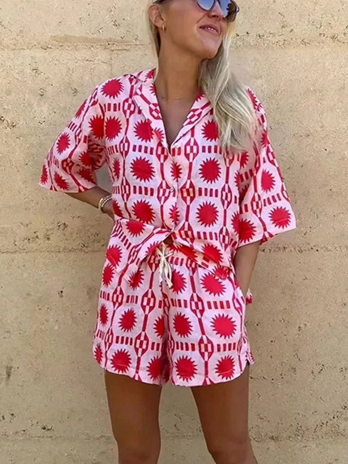 SUENTA Damen Shirt & Shorts Set Geometrische Muster Lässige Silhouette Geo Print