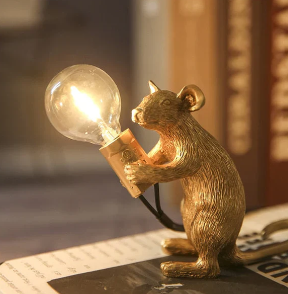 SUENTA Maus Tischlampe Aus Kunststoff Verspielte Beleuchtung Sitzende Maus Gold