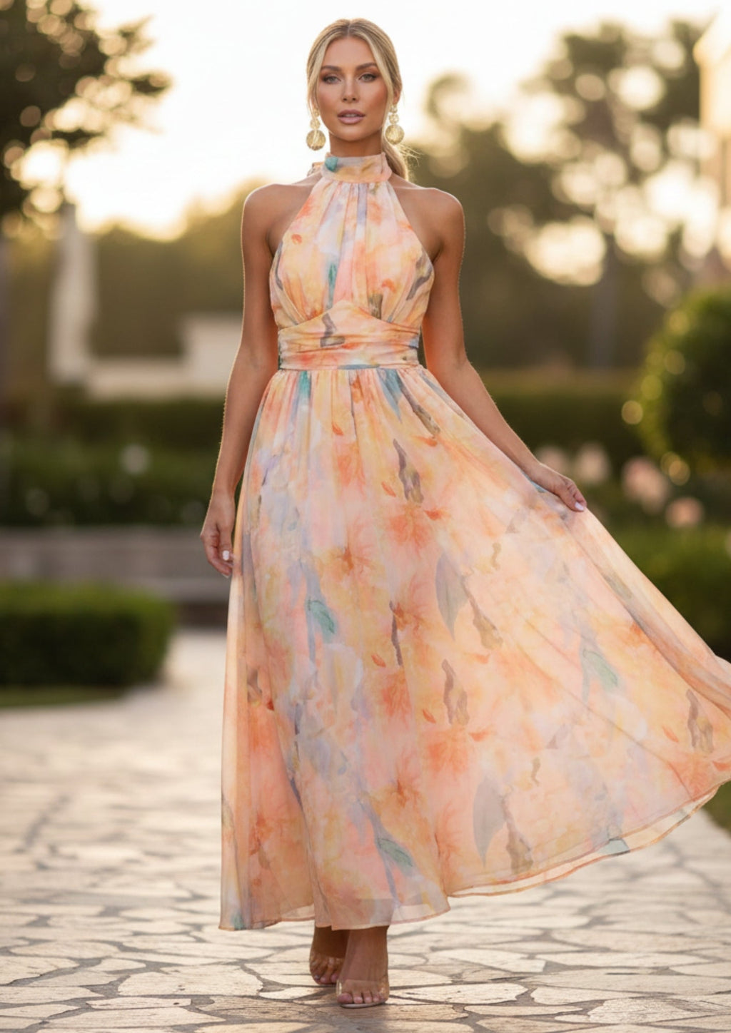 SUENTA Damen Maxi-Abendkleid – Neckholder & Ärmellos mit fließendem Rock
