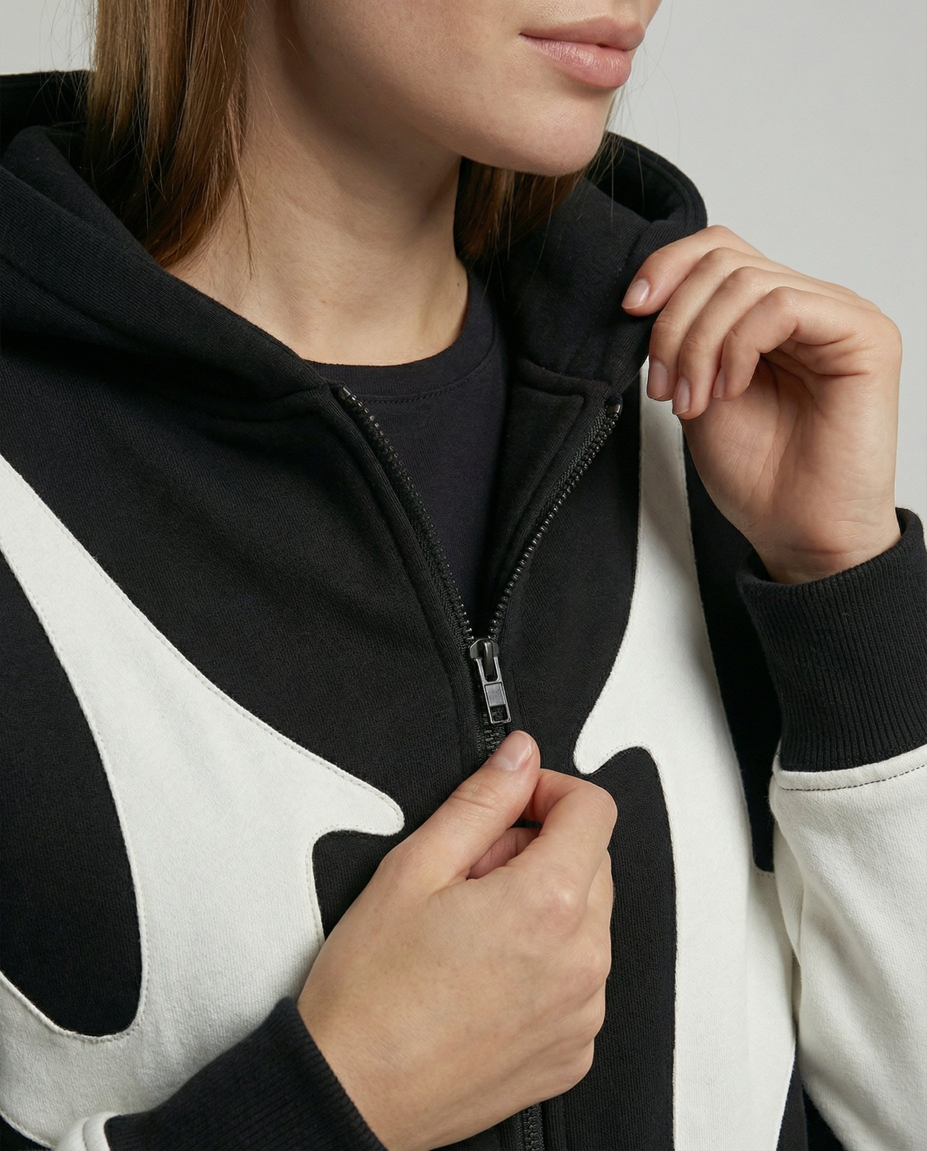 SUENTA Hoodie mit Balaclava-Design Urbanen Stil Und Wärme Bequeme Passform