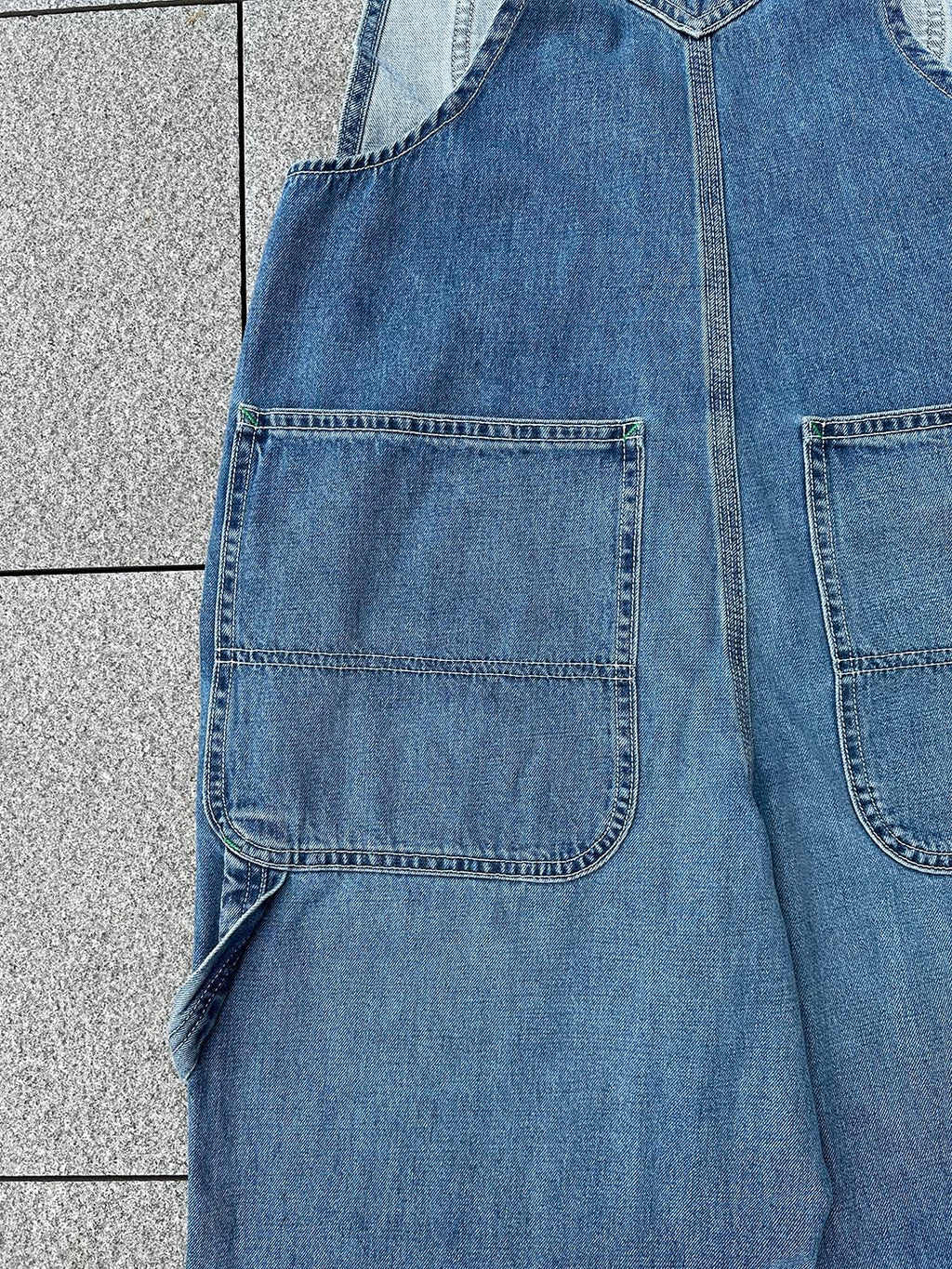 SUENTA Damen Denim Latzhosen 11 oz. Denim Grüne Akzentnähte Overall