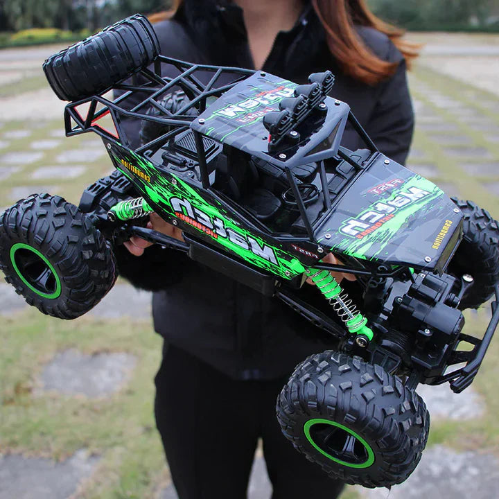 SUENTA RC-LKW Fernsteuerbares 4WD-Spielzeug Offroad-Spaß für Kinder Grün