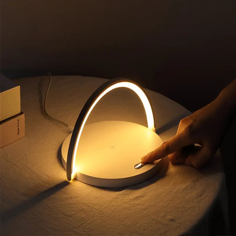 SUENTA 10 W Tischlampe Mit Kabellosem Ladegerät Für Zuhause