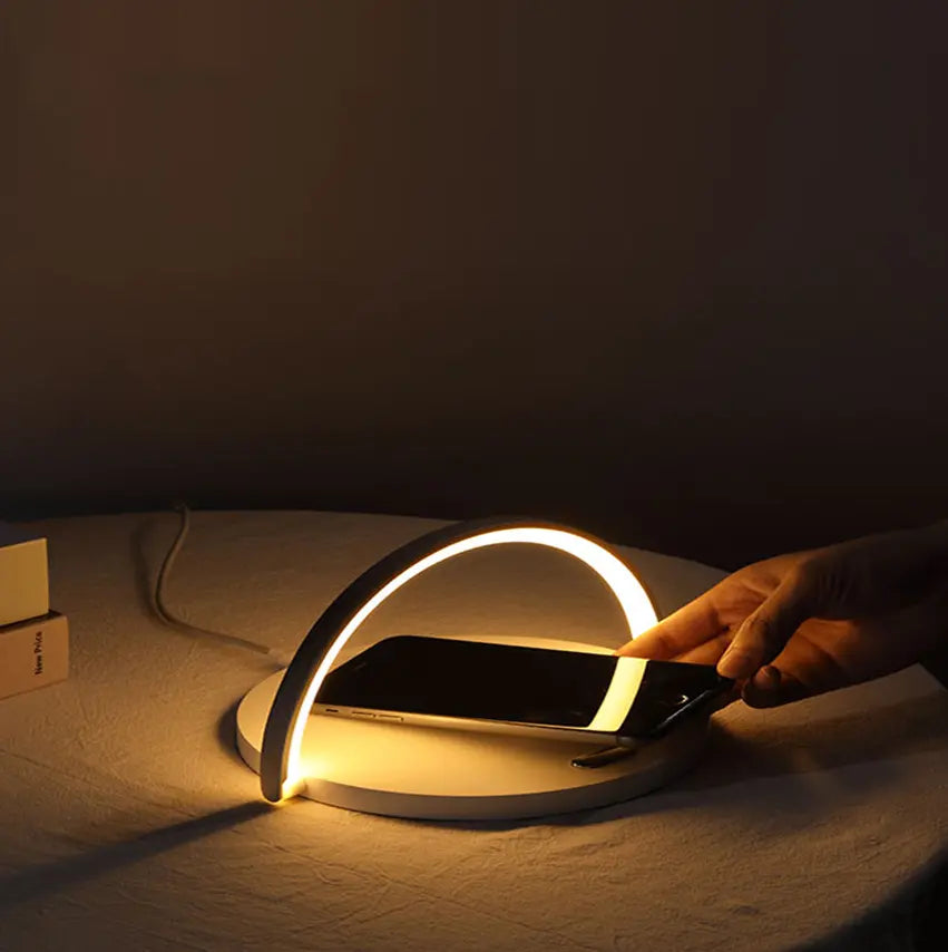 SUENTA 10 W Tischlampe Mit Kabellosem Ladegerät Für Zuhause