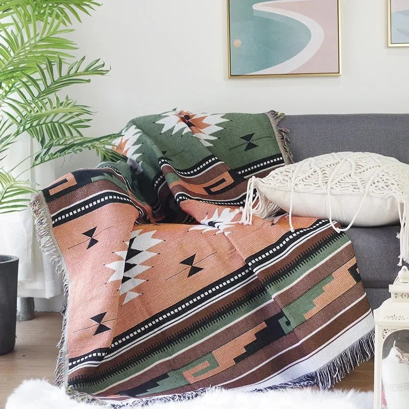 SUENTA Atmungsaktive Wurfdecke aus Jacquard mit Fransen – Bunt und Langlebig