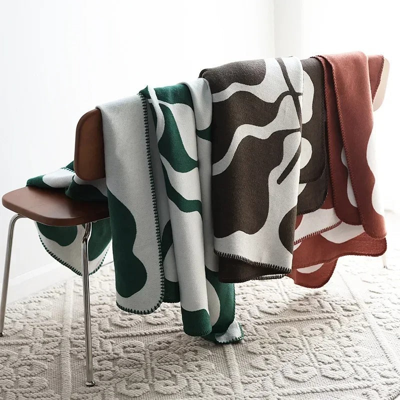 SUENTA Bunte Heimdecke 130x180 cm mit Fransen – Polyester/Baumwolle