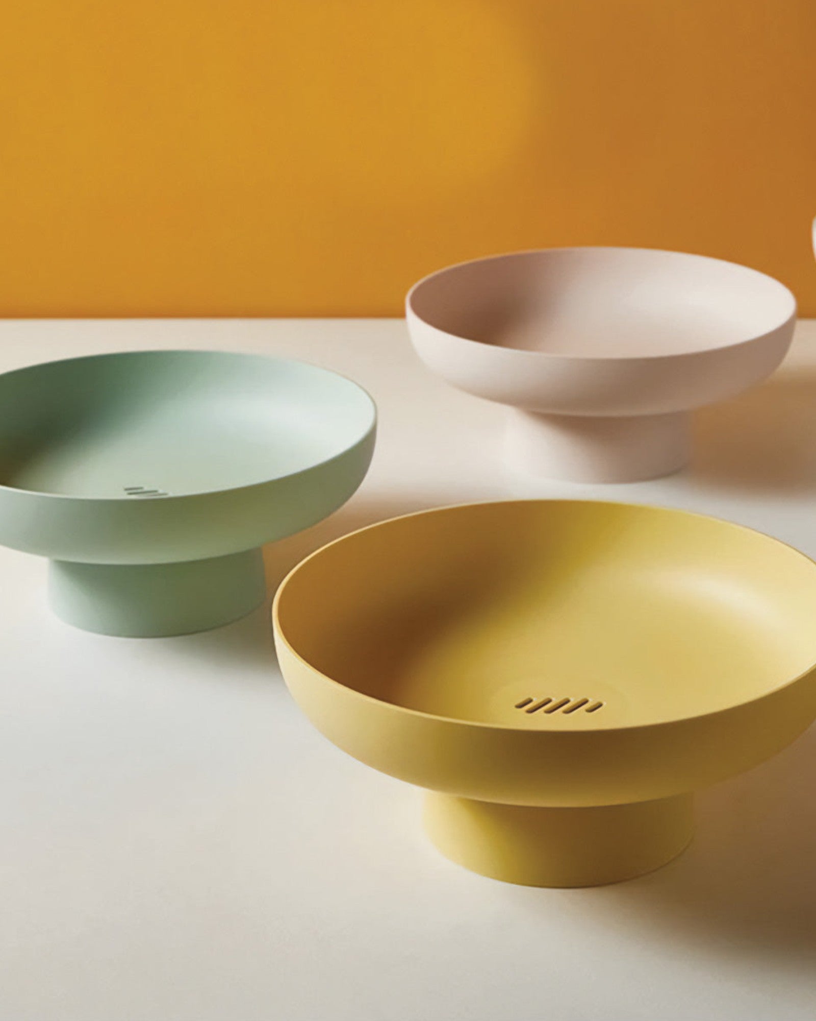 SUENTA Bunte Obstschale aus Kunststoff – 26,5 cm Durchmesser, Dekorativ
