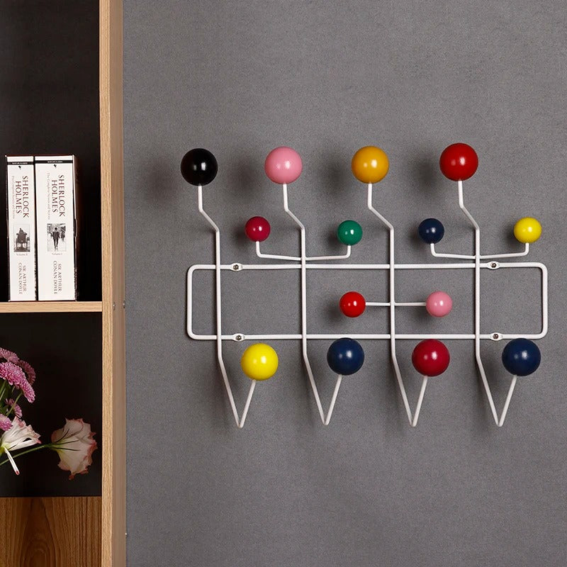 SUENTA Bunte Wandgarderobe mit Hakenleiste für Jacken und Taschen