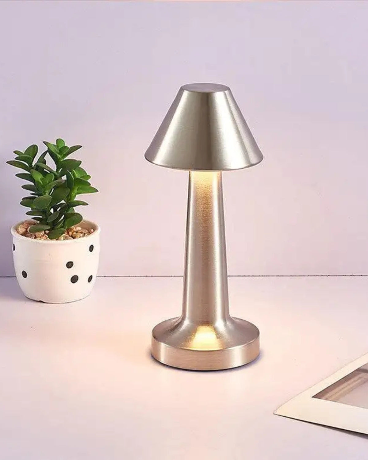 SUENTA Drahtlose Tischlampe aus Metall in Gold – Elegante Beleuchtung