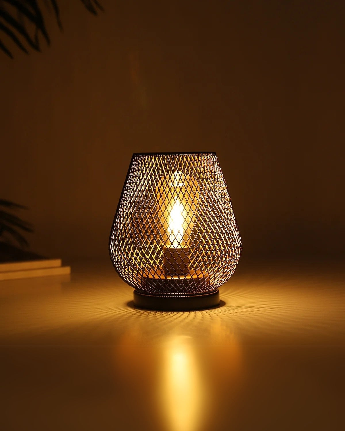 SUENTA Elegante Drahtlose LED Lampe mit Warmem Licht – Metall Design