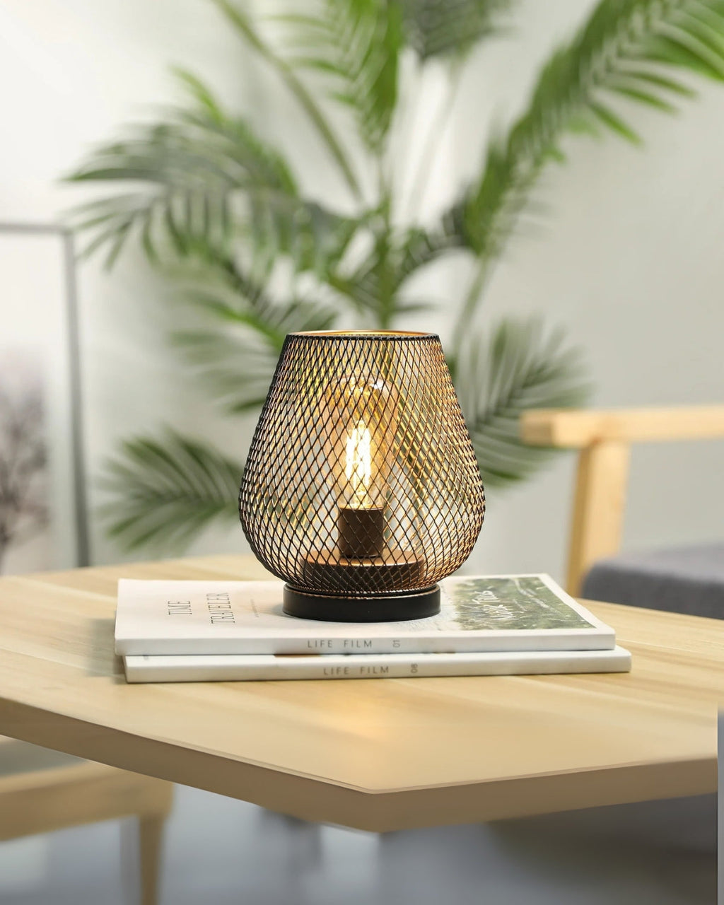 SUENTA Elegante Drahtlose LED Lampe mit Warmem Licht – Metall Design