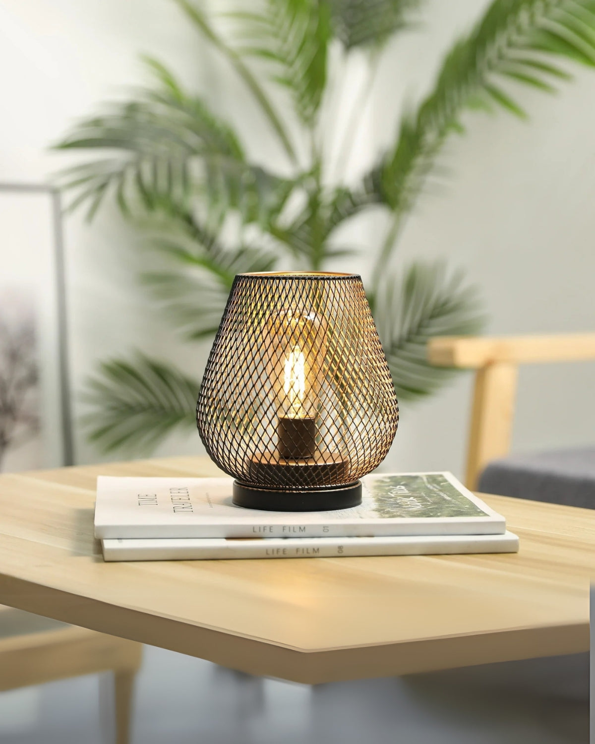 SUENTA Elegante Drahtlose LED Lampe mit Warmem Licht – Metall Design