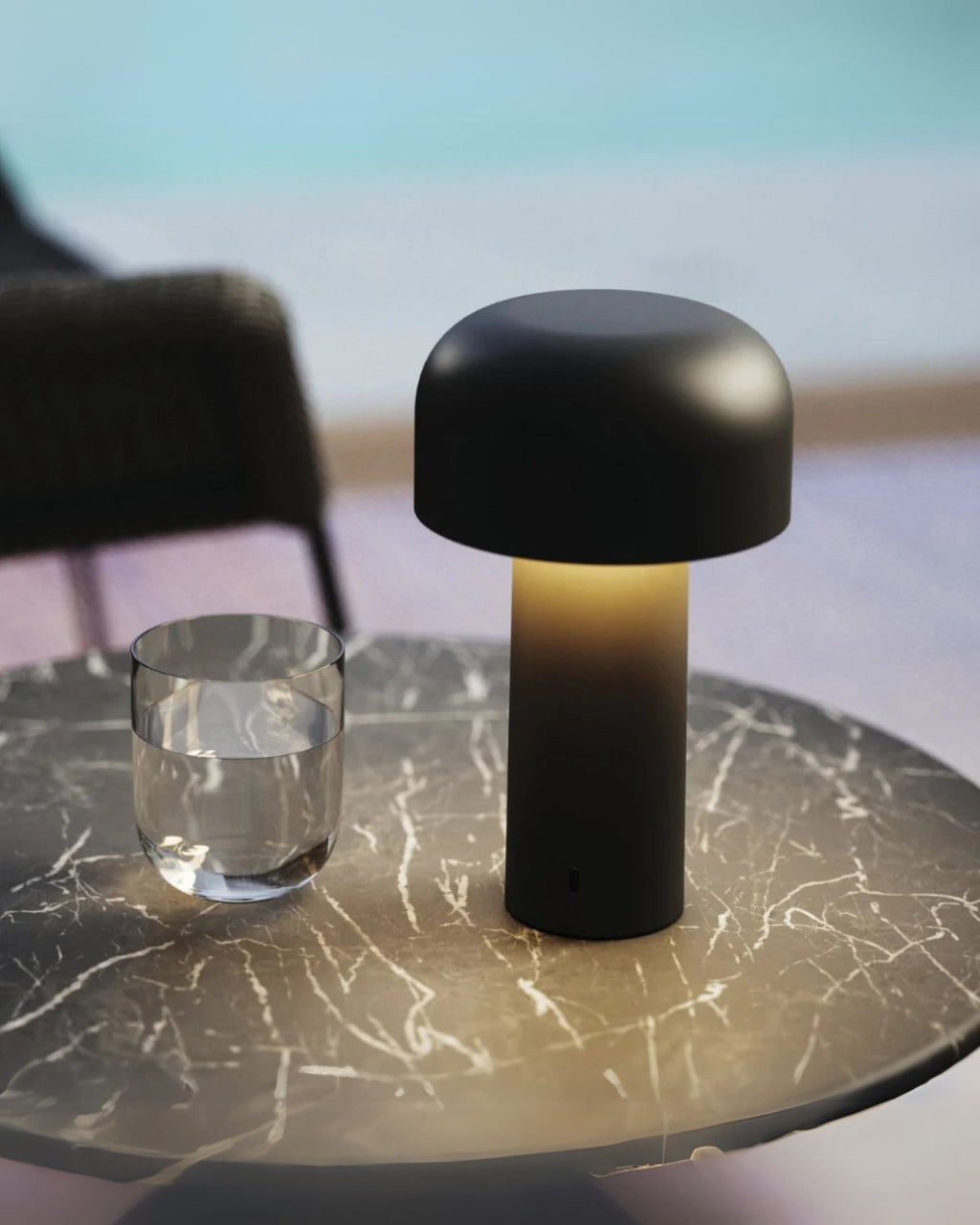 SUENTA Elegante Tischlampe mit Minimalistischem Design – Moderne Tischleuchte für Nachttisch und Schreibtisch